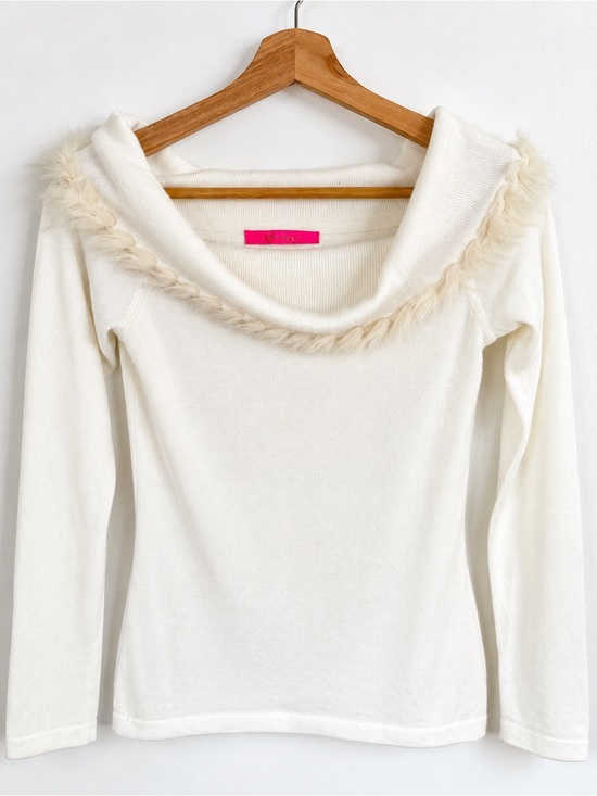 Lilly Pulitzer Sweaters - Lilly Pulitzer Alira Off Shoulder Faux Fur Sweater XS Ivory Cashmere